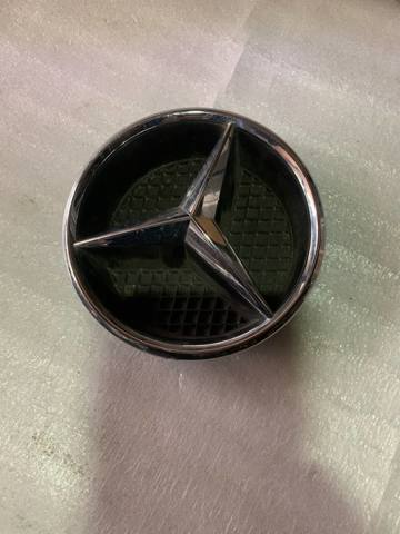 Решітка A0008880100 MERCEDES