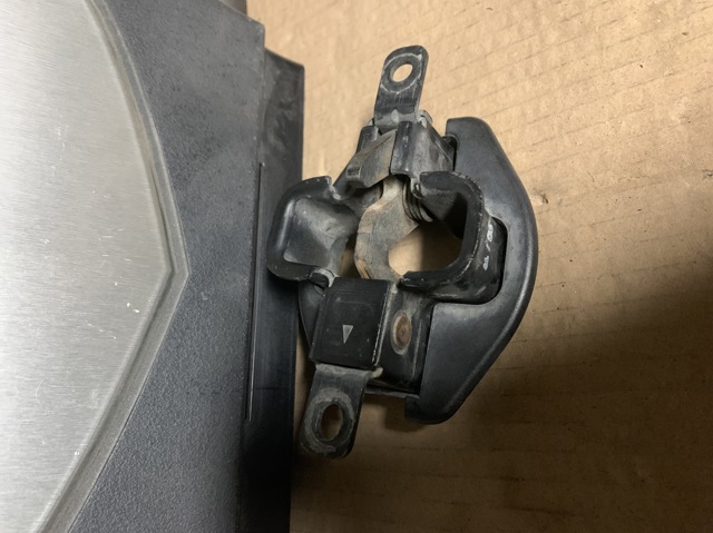 Замок капота A2218800180 MERCEDES