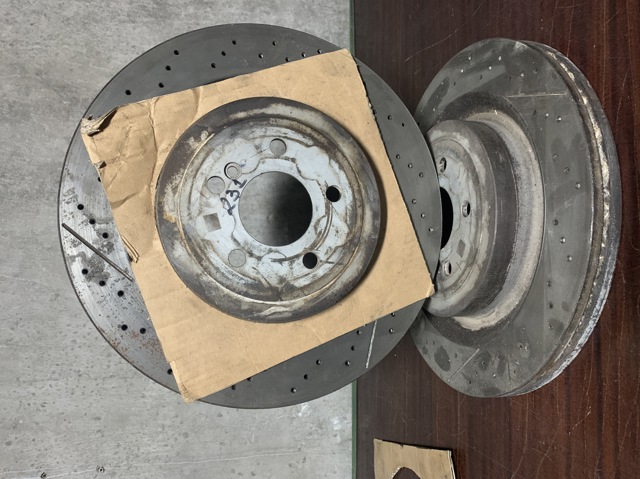 Диск переднього гальма A2314230212 MERCEDES