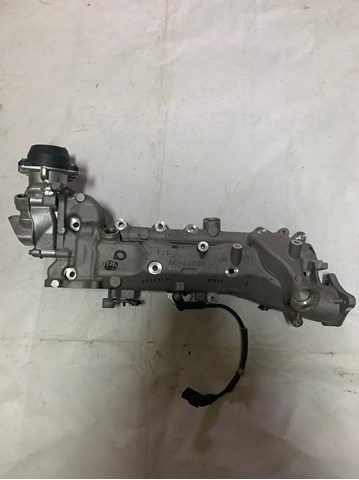 Колектор впускний, правий A6420904737 MERCEDES