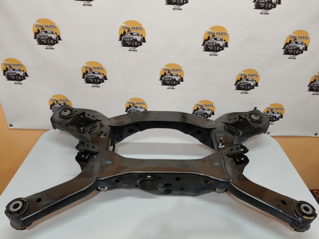 Балка задньої підвіски поперечна 554006RR5A NISSAN