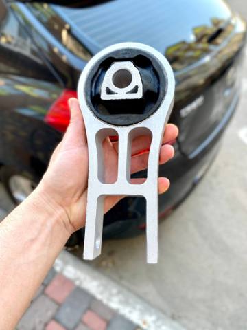 Задня опора двигуна 68172350AD MARKET (OEM)