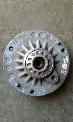 Опора стійки амортизатора переднього 6863135 BMW
