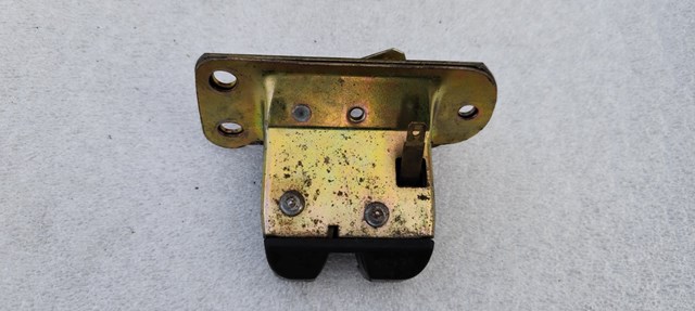Замок і ручка дверей задка MR100905 MITSUBISHI