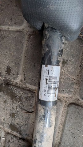 Піввісь задня, ліва 33207597677 BMW