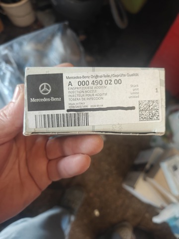 Форсунка вприскування AD BLUE A0004900200 MERCEDES