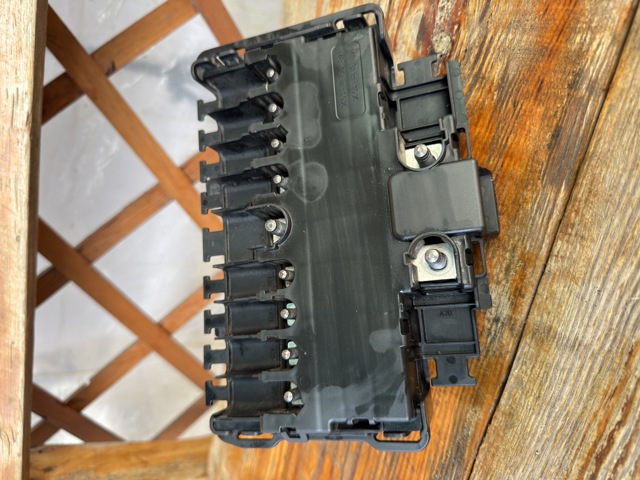 Коробка запобіжників A2975407416 MERCEDES