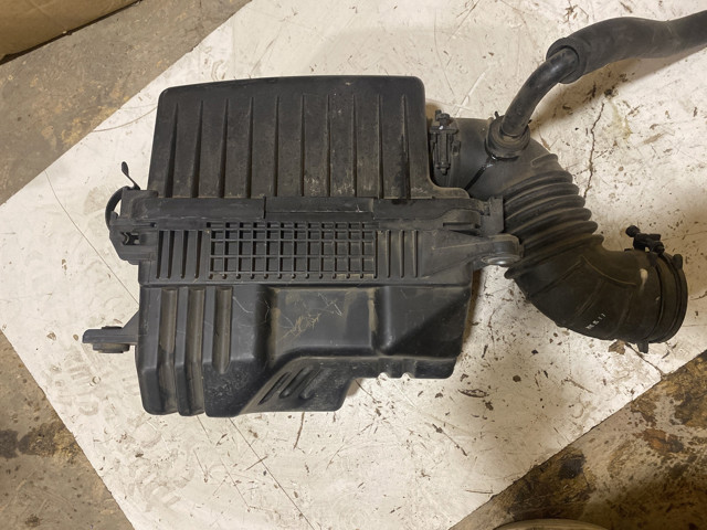 Коробка фільтра 281101R100 HYUNDAI