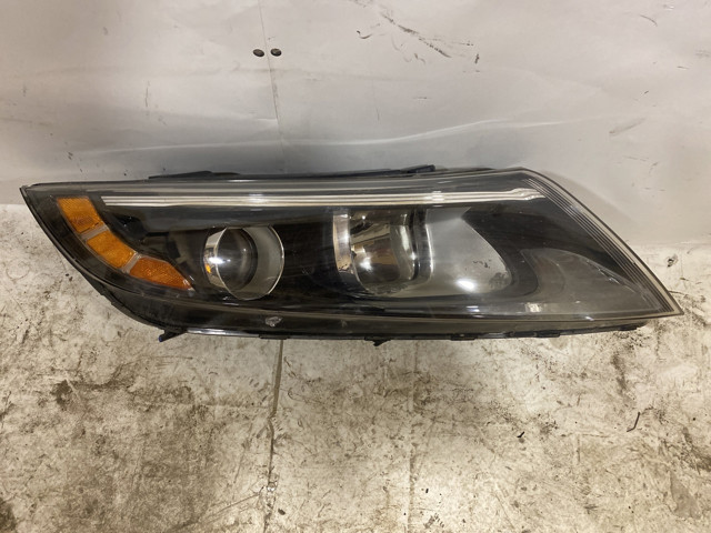 Права блок фара 921022T550 HYUNDAI
