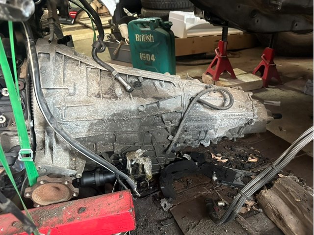 Корпус коробки передач 0B5301103AC VAG