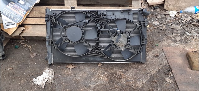 Радіатор охолодження двигуна 1350A050 MITSUBISHI