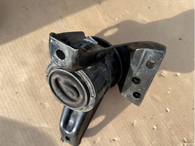 Права подушка мотора 21810C5200 HYUNDAI