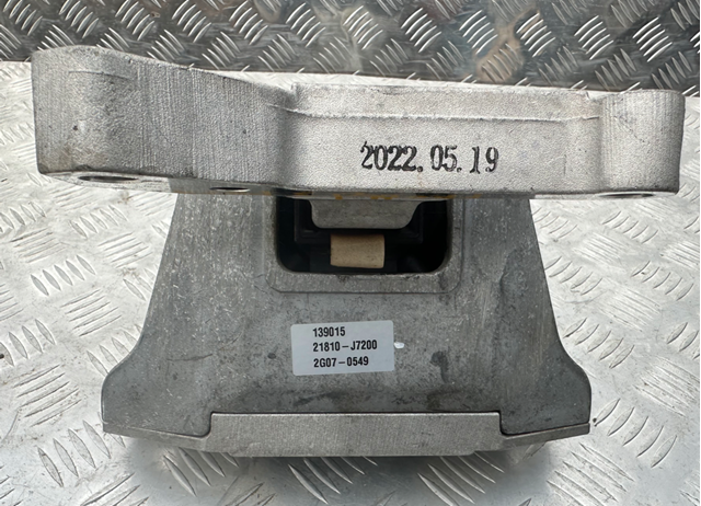 Права подушка двигуна 21810J7200 HYUNDAI