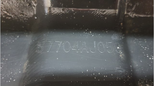 Бампер на авто 57704AJ050 SUBARU