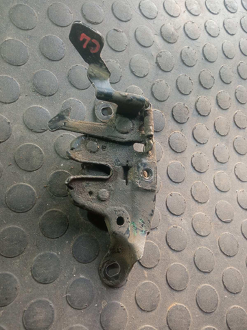 Запор капота (замок і привід замка капота) 6560195F0A NISSAN