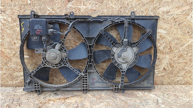 Облицювання рамки радіатора MR968365 MITSUBISHI