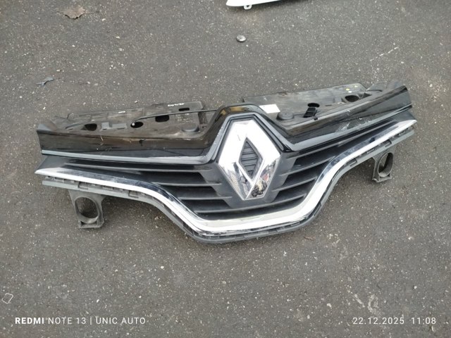 Решітка 623102335R RENAULT