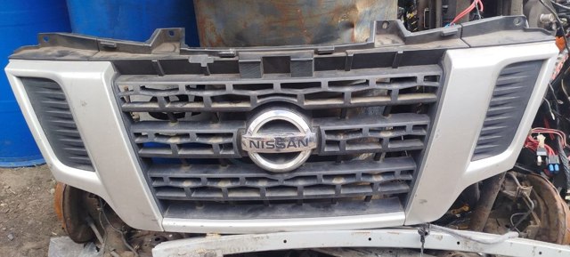 Облицювання радіатора 62310BZ50A NISSAN