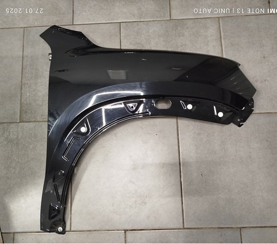 Переднє праве крило 631007661R RENAULT