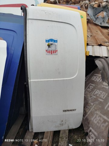 Двері задні, праві 7751478141 RENAULT