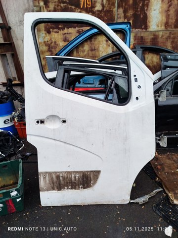 Дверка передня права Opel Movano B