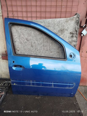 Дверка передня права 801005442R RENAULT