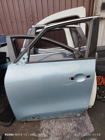 Водійські двері 801017485R RENAULT