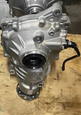 Редуктор колісний моста переднього 31508850592 BMW