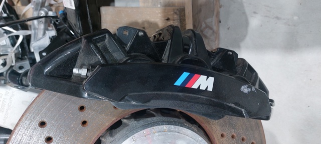Супорт гальмівний, передній, лівий 34109504109 BMW