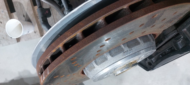 Диск переднього гальма 34118054825 BMW