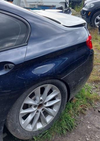 Бічна частина задня ліва 41217240487 BMW