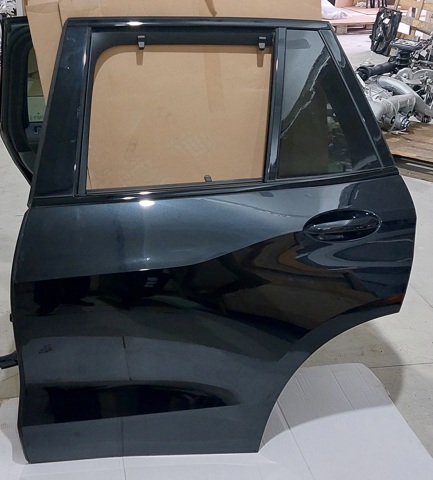 Двері пасажирськи задні ліві 41522642779 BMW