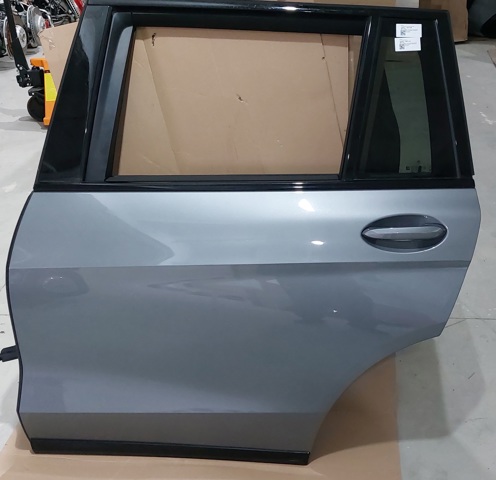 Двері задні 41527931201 BMW