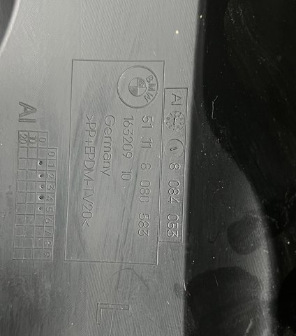 Молдинг бампера переднього, лівий 51118080583 BMW