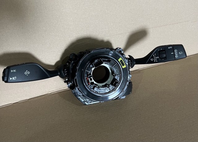 Перемикач підрульовий 61315A32039 BMW