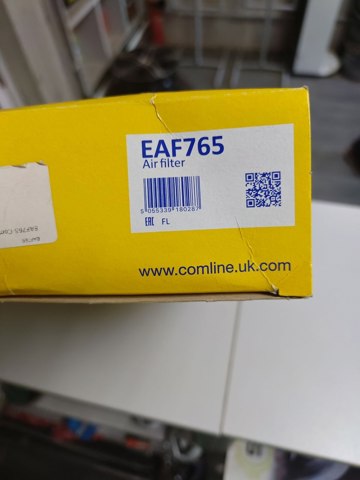 Автомобільний фільтр повітря EAF765 COMLINE