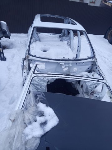 Поріг зовнішній правий 4M0809848 VAG