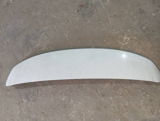 Крило на багажник 4M0827933BGRU VAG