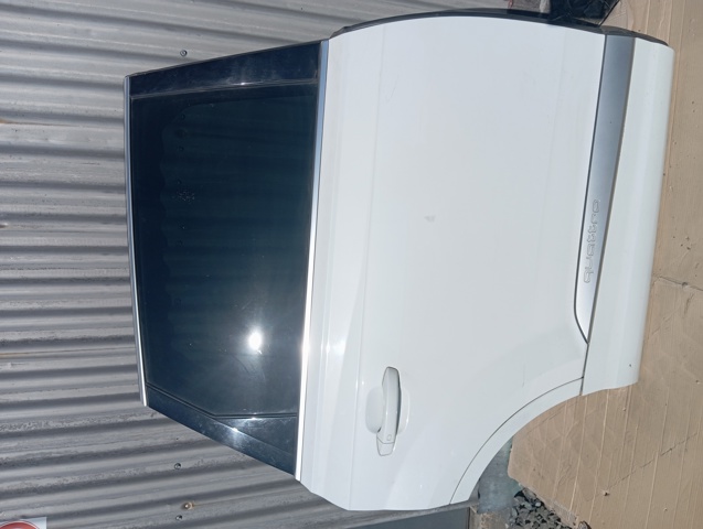 Двері пасажирські задні праві 4M0833052E VAG