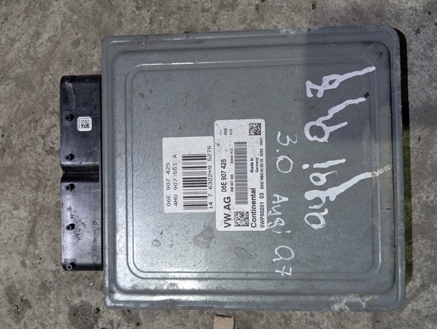 Блок двигуна 4M0907551A VAG