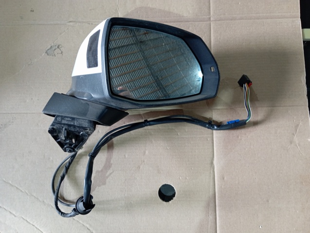 Праве бічне дзеркало 4M1857410L VAG