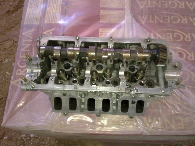 Головка блока циліндрів (ГБЦ), ліва 059103373D VAG