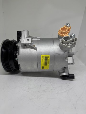 Компресор кліматичної установки 2058715 FORD