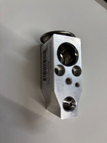 Клапан TRV, кондиціонера 922001HF0A NISSAN