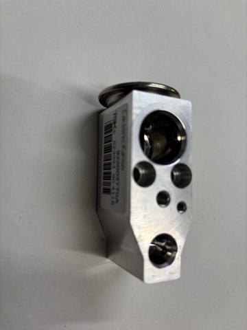 Клапан TRV, кондиціонера 922003KA0A NISSAN