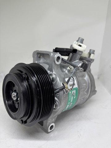 Компресор системи кондиціювання A0008304002 MERCEDES