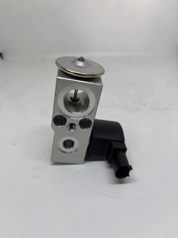 A0008352000 Mercedes