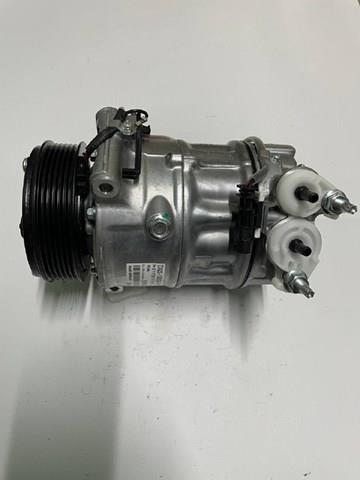 Компресор кліматичної установки C2D23099 JAGUAR