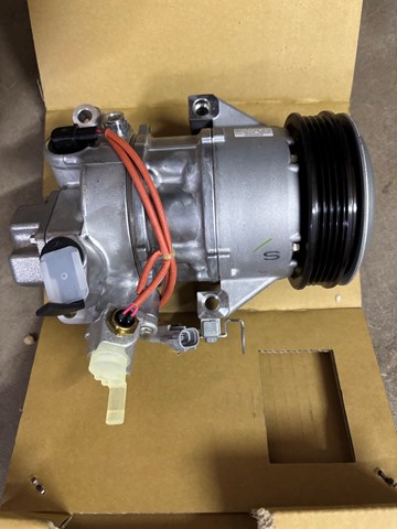 Компресор кондиціонера DCP50250 DENSO