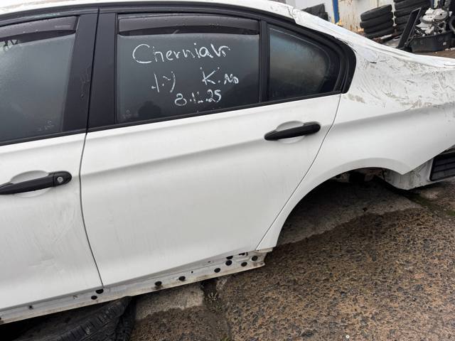 Двері задні, ліві 41009628761 BMW